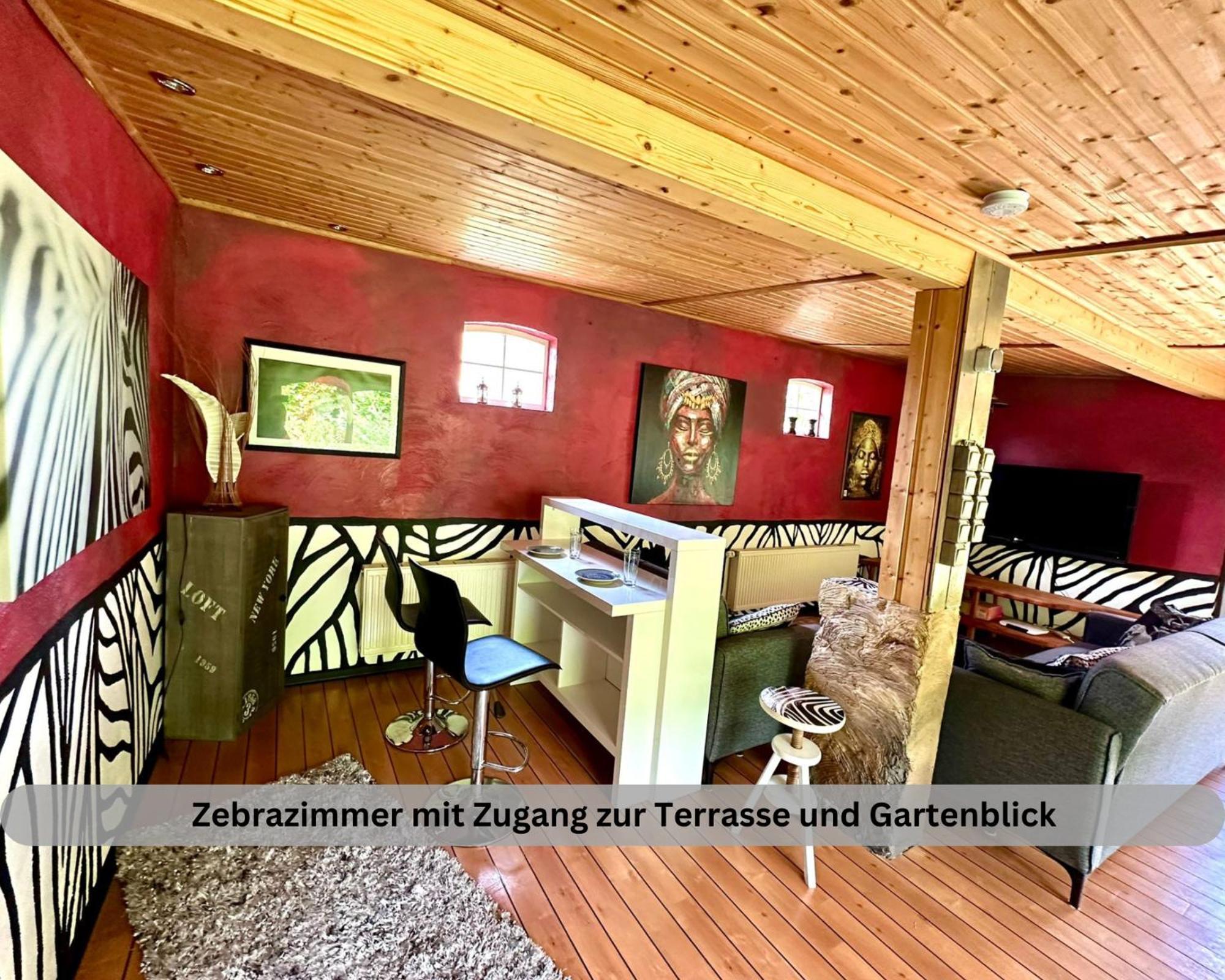 Lodge Of Africa - Einzigartige Themenzimmer, Eingezaeunten Garten, Sauna, Whirlpool & Kamin, Hunde Willkommen, Gasgrill, Voll Ausgestattete Kueche, Grosser Essbereich, Hamburg & Stade In Der Naehe Twielenfleth ภายนอก รูปภาพ