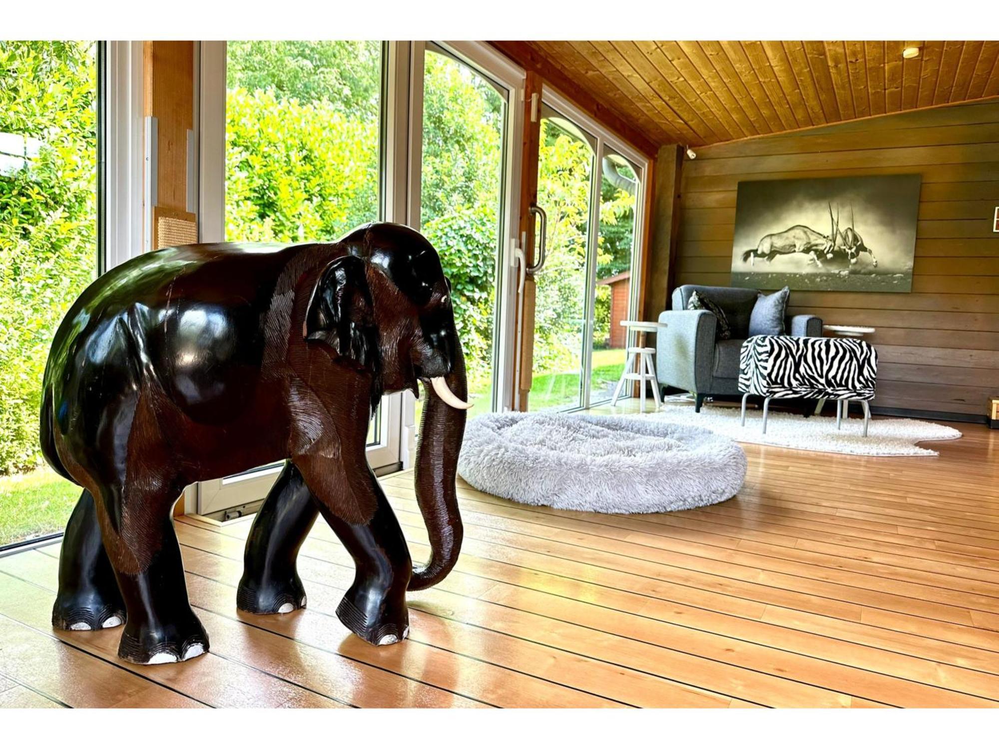 Lodge Of Africa - Einzigartige Themenzimmer, Eingezaeunten Garten, Sauna, Whirlpool & Kamin, Hunde Willkommen, Gasgrill, Voll Ausgestattete Kueche, Grosser Essbereich, Hamburg & Stade In Der Naehe Twielenfleth ภายนอก รูปภาพ